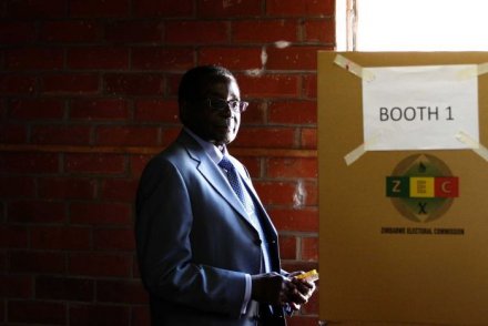 UK demands free, fair elections in Zimbabwe
