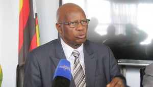 Finance and Economic Development Minister Patrick Chinamasa this week waded into a public spat over government's 'command agriculture' programme.