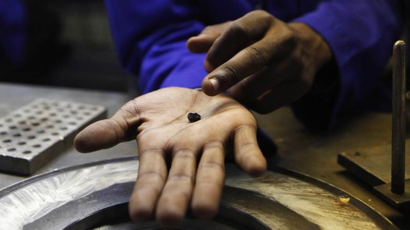 Zimbabwe ruling elite linked to ‘disappearing diamonds’