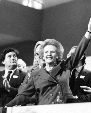#Declassified: Apartheid Profits – Tiny Rowland: A very British spy?