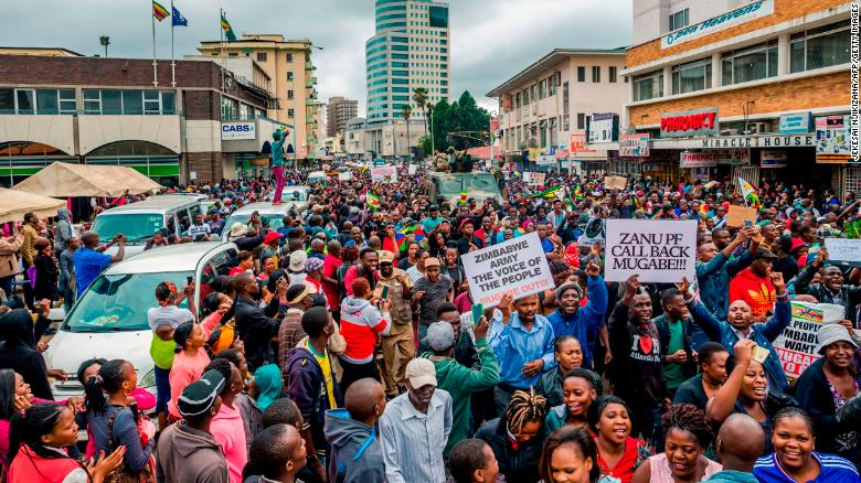 Mugabe refuses to quit as Zimbabweans march for his ouster Mugabe refuses to quit as Zimbabweans march for his ouster