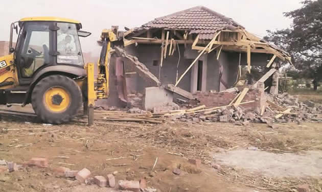 Court to rule on demolitions today