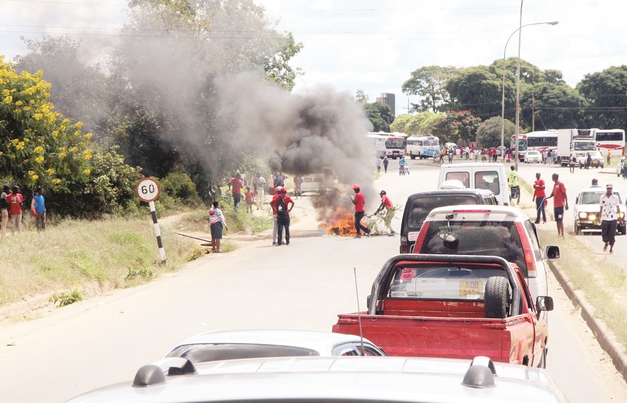 Bused in and caught out: Desperate MDC-T imports supporters to hype Byo rally Bused in and caught out: Desperate MDC-T imports supporters to hype Byo rally