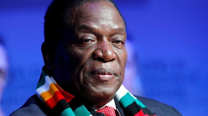 Zimbabwe president’s ‘extravagant’ briefcase sets twitter ablaze Zimbabwe president’s ‘extravagant’ briefcase sets twitter ablaze