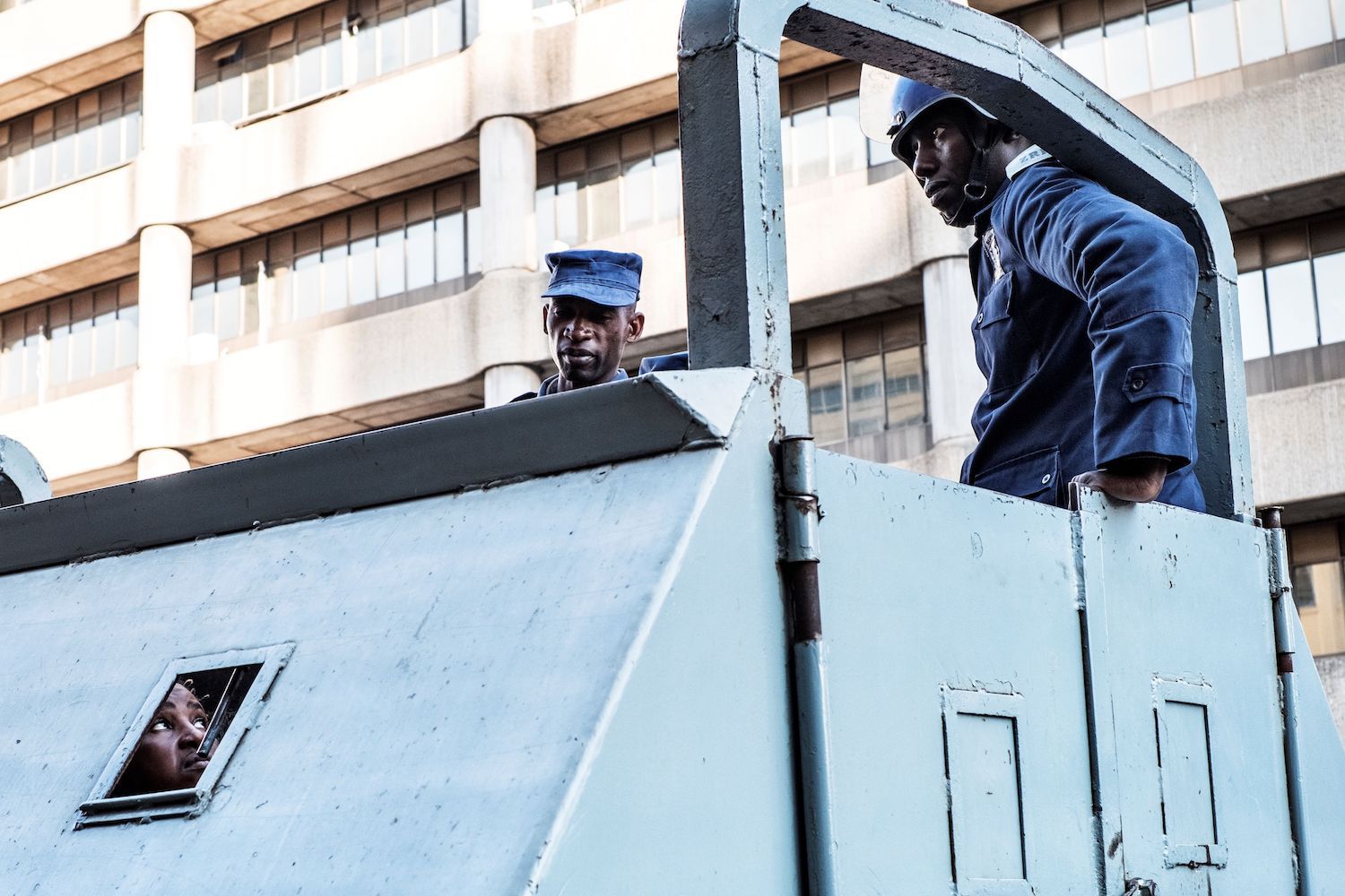 Zimbabwe’s Opposition Is Under Attack. It Should Seek a Unity Government Before It’s Too Late. Zimbabwe’s Opposition Is Under Attack. It Should Seek a Unity Government Before It’s Too Late.