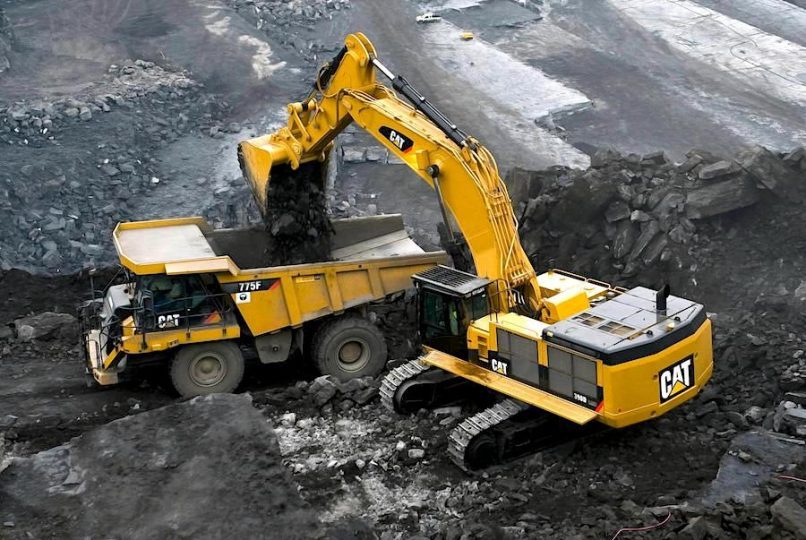 despite-losing-1-3bn-last-quarter-caterpillar-beats-estimates-again.jpg