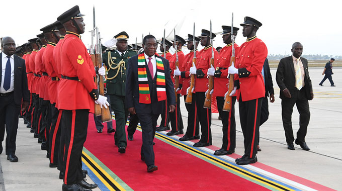 UPDATED: ED arrives in Tanzania for Sadc Summit
