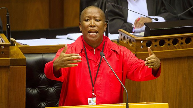 SA parliament pays tribute to Mugabe