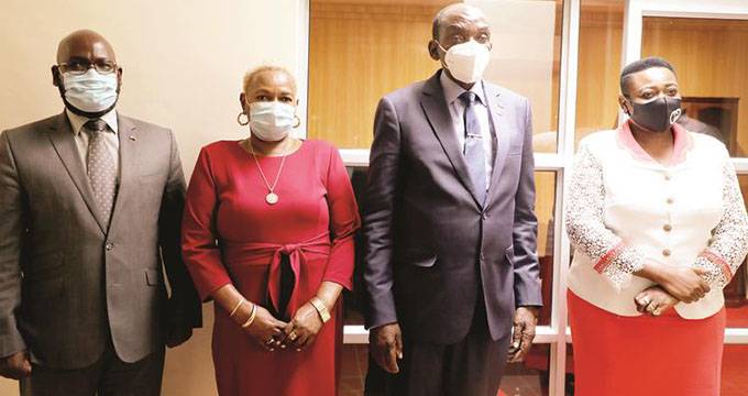 VP Mohadi sees off envoys