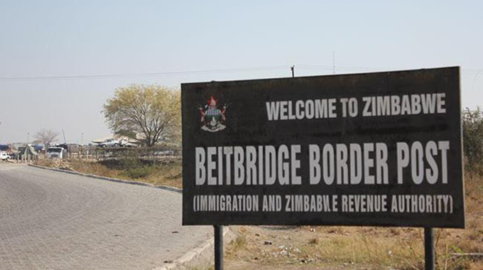 Movement at Zim-SA border revised
