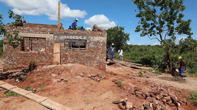 JUST IN: Gvt to allocate stands to cyclone Idai victims