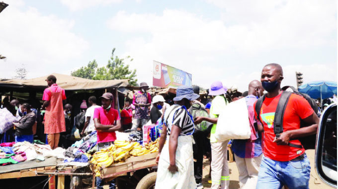 Vendors continue to defy regulations