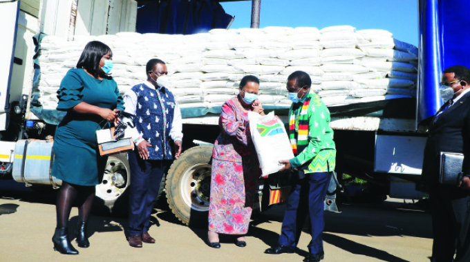 President pledges to boost Zim, SA ties