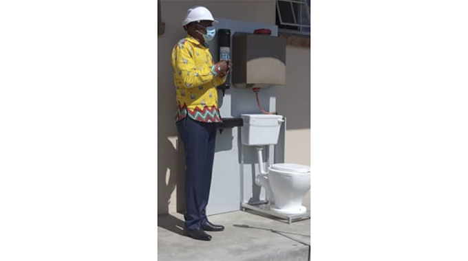 Senators welcome new toilet system