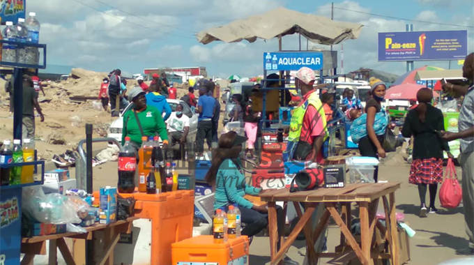 Vendors defy eviction as Govt appeals court order