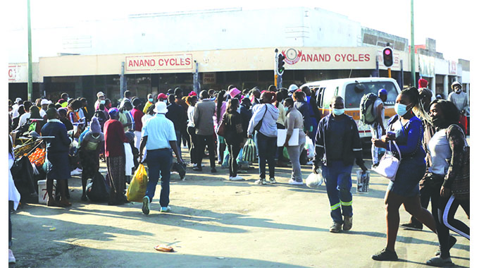 Police deploy more officers to deal with errant kombi, taxi operators