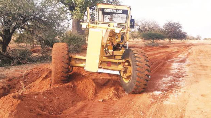 Lutumba-Tshikwalakwala road rehab creates jobs