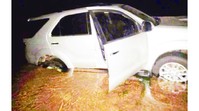 Smugglers flee into Zim after clash with SA troops