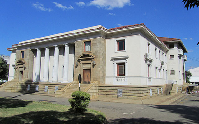 Council loses US$1,8m in botched deals