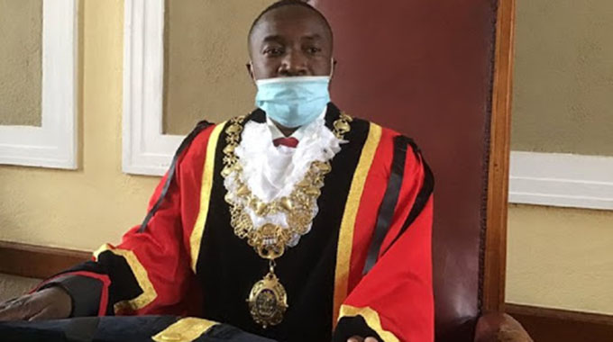 Mafume suspended as councillor