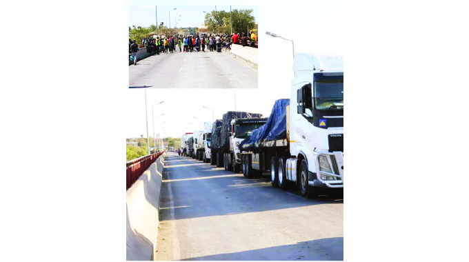 Truckers block traffic at Limpopo bridge