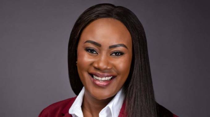 Zim woman makes waves at AU