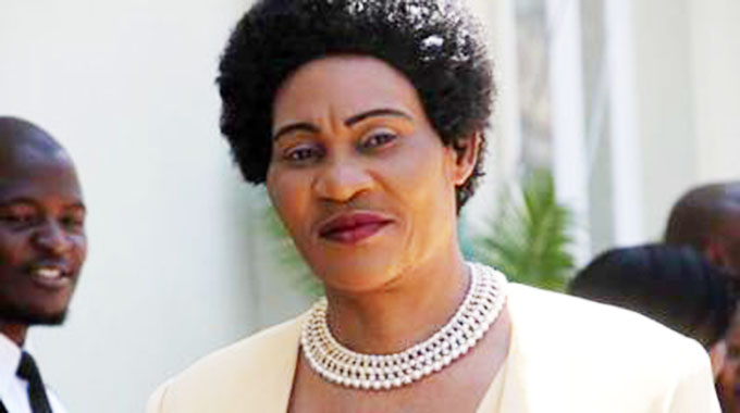 Sarah Mahoka dies in car accident