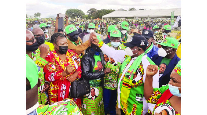 VP Chiwenga calls for violence-free polls
