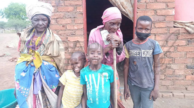 Chiredzi hunger- Govt, Red Cross & partners bring cash as mitigation