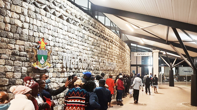 Immigration compliance unit busts another fake stamps syndicate