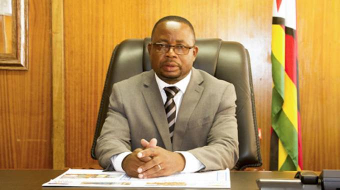 Civil servants to start getting bonuses