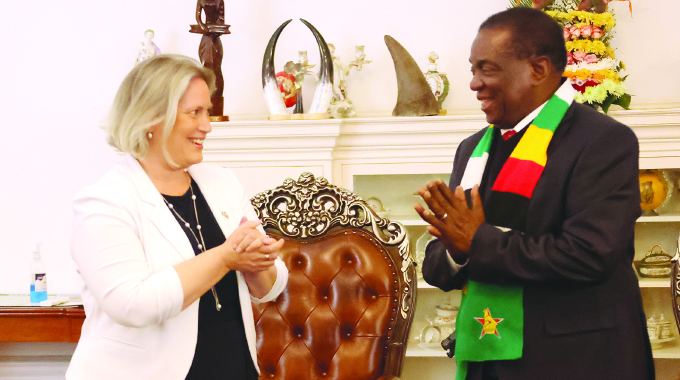 Canada diplomat bids farewell to President Mnangagwa