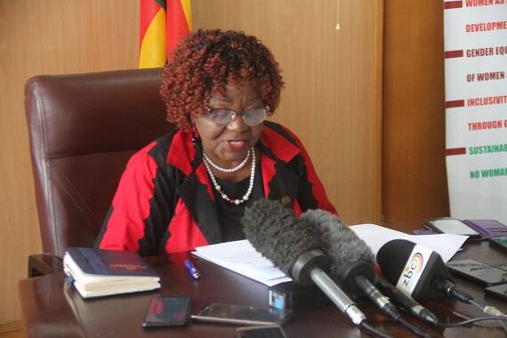 Manufacturers under fire for bypassing wholesalers