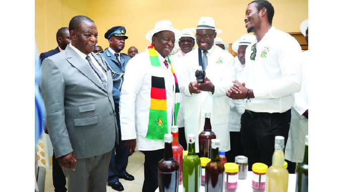 Universities can power economic growth: President