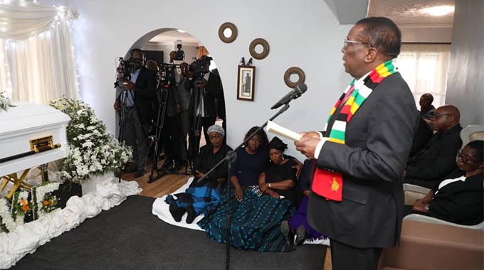 President consoles Mphambela family