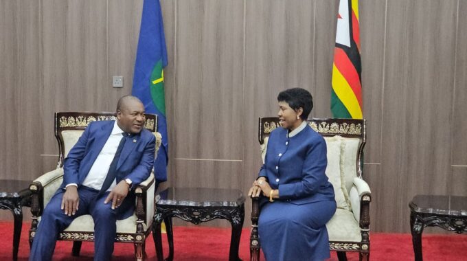Mozambican President Nyusi arrives