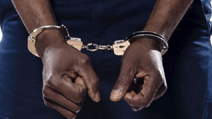 The suspect robbed the complainant of US$10 and cellphone in Dangamvura