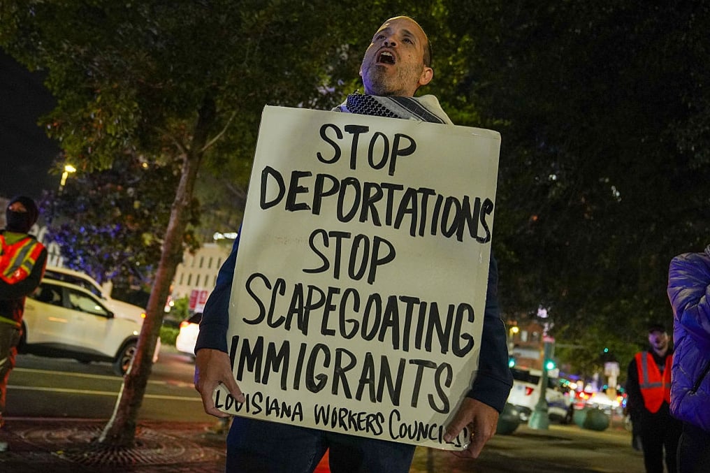A new report has countered the most common anti-immigrant myths, finding that foreigners make up only 6.5% of South Africa’s population but contribute 9% to the GDP.